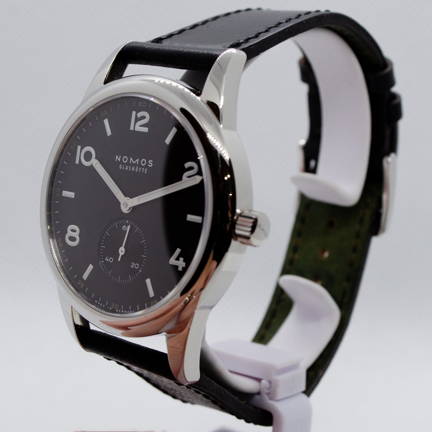NOMOS Glashütte Club "Onyx"