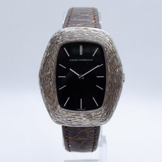 Girard-Perregaux Vintage Carved Case Manual Wind