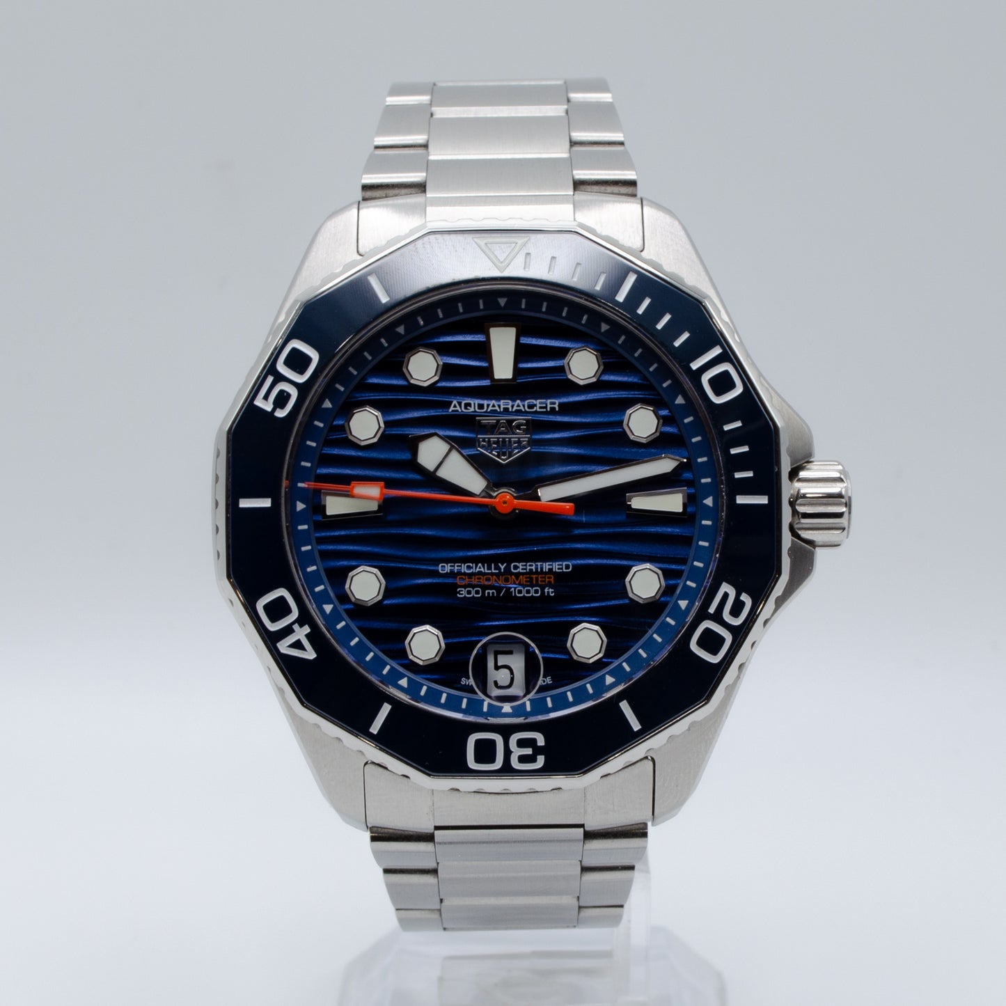 TAG Heuer Aquaracer 300M Wave Dial