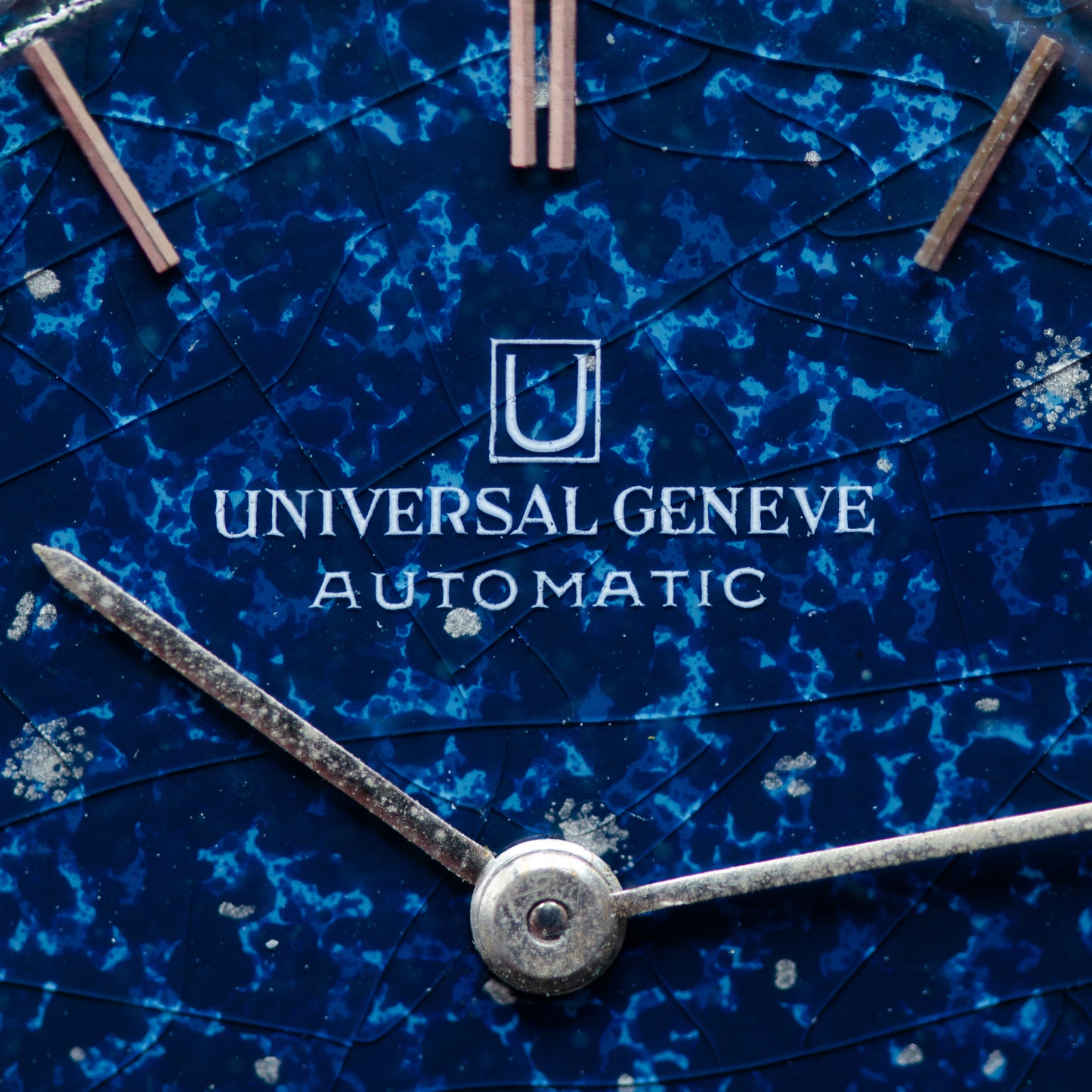 Universal Geneve White Shadow