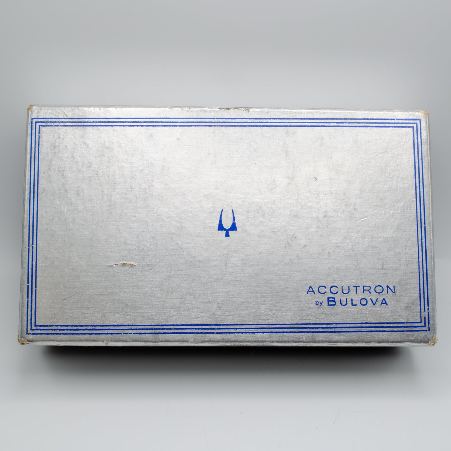 Accutron 556 White Gold with Box and Extras