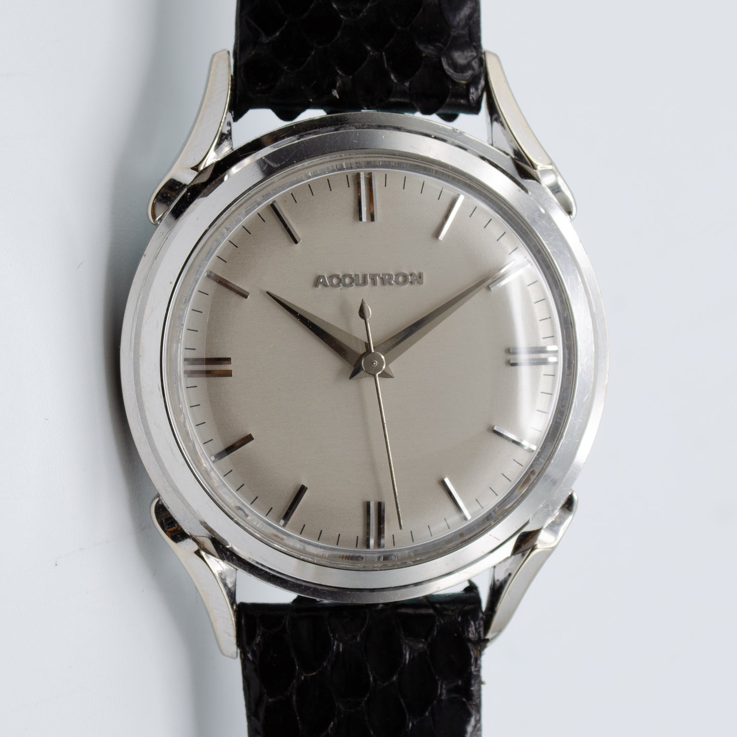 Accutron 556 White Gold with Box and Extras