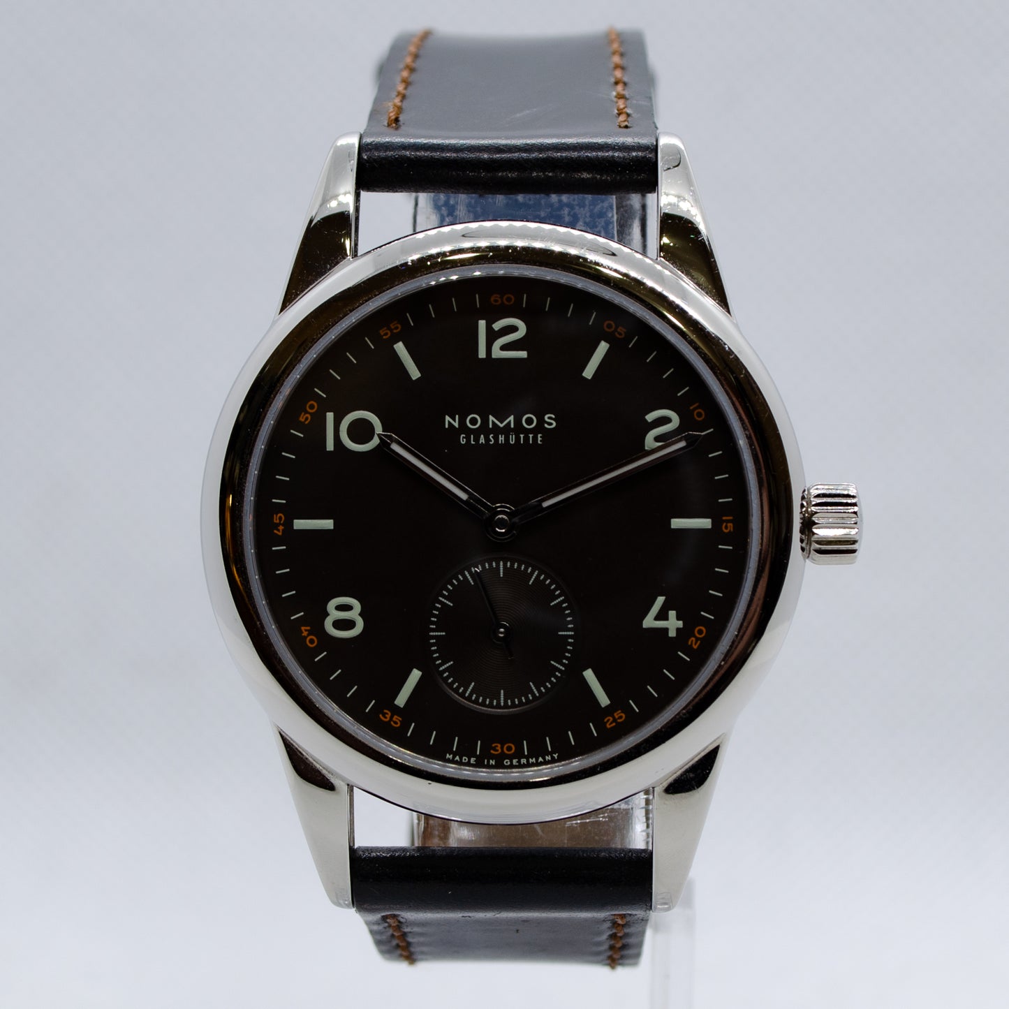 Nomos Club Dunkel – Arlington Watch Works