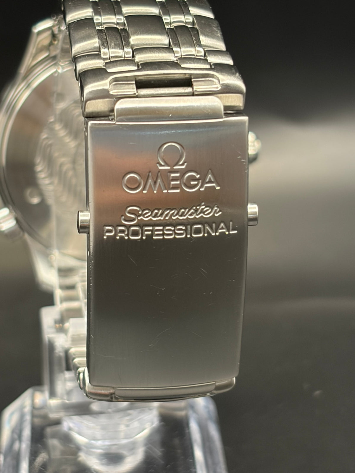 Omega Seamaster "Goldfinger"
