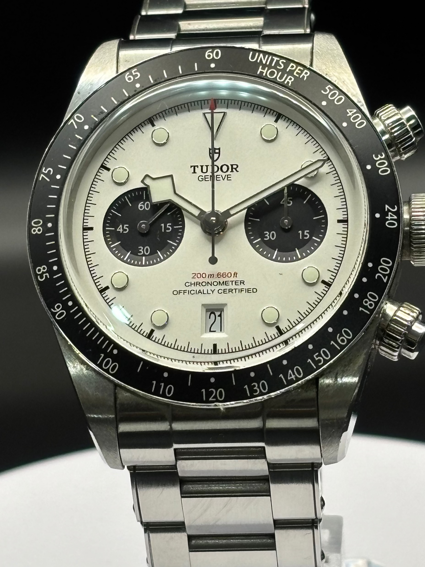 TUDOR Chronograph on a steel barcelet