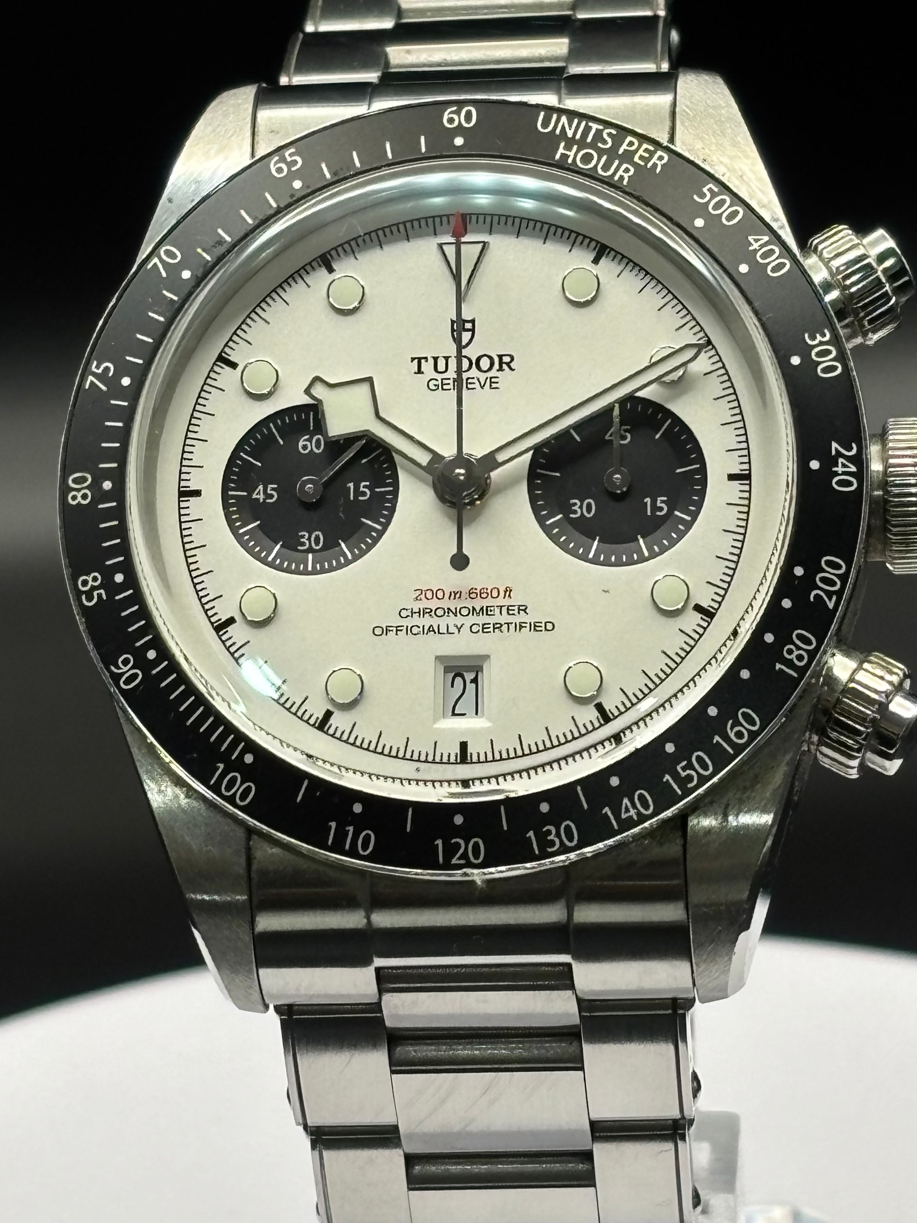 TUDOR Chronograph on a steel barcelet