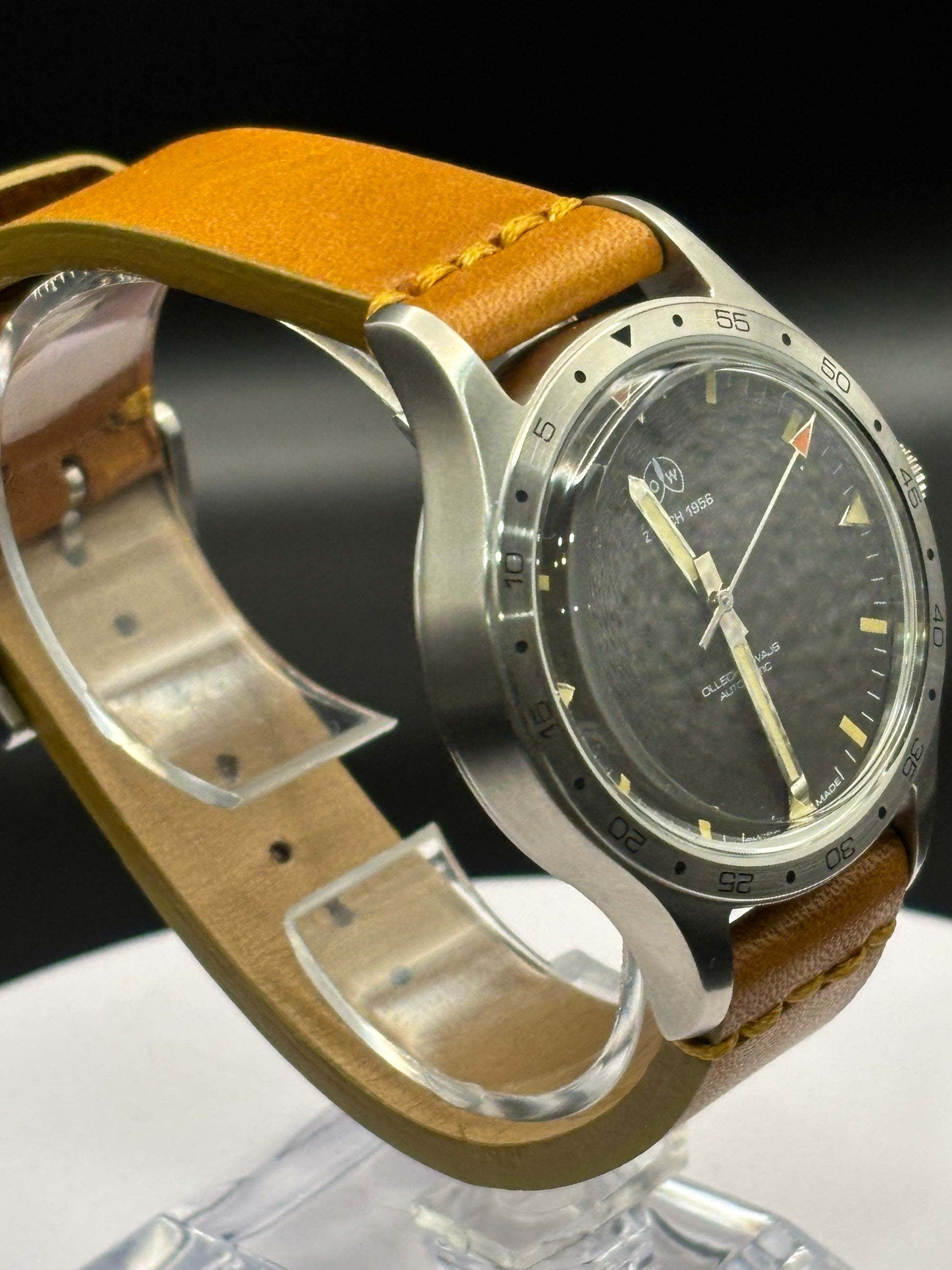 OW Zurich 1956 Watch on a leather strap