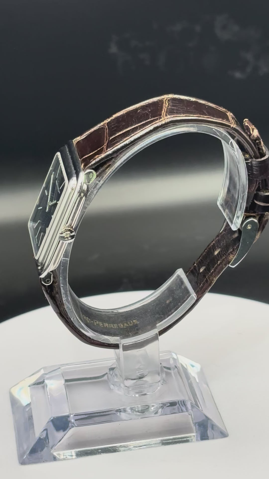 Girard-Perregaux Vintage 18k Gold watch